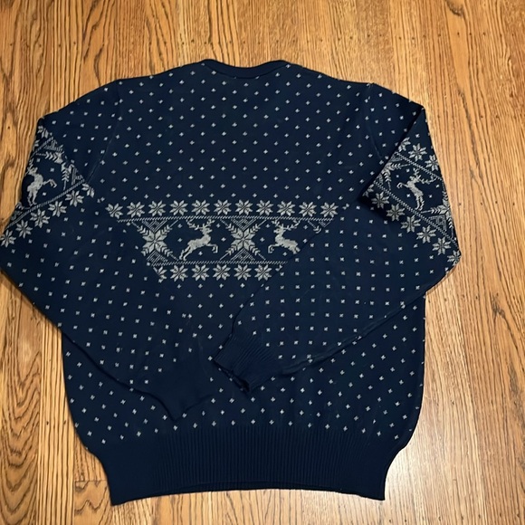Demetre Sweater - Picture 7 of 8